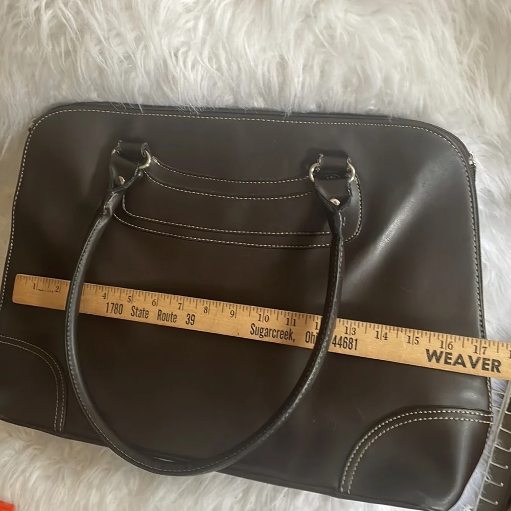 Laptop shoulder bag